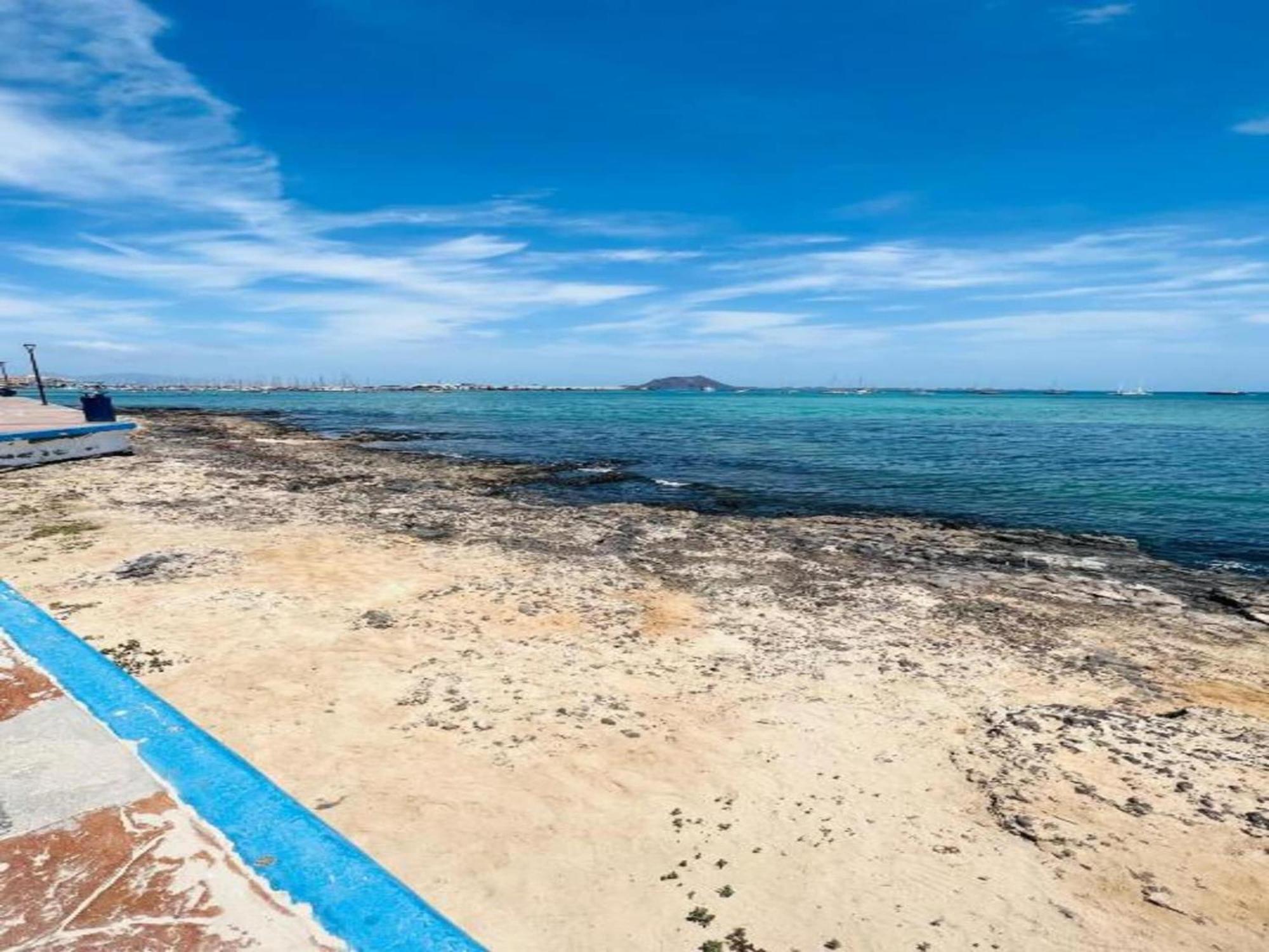In With Shared Pool And Close To The Beaches Holiday home *